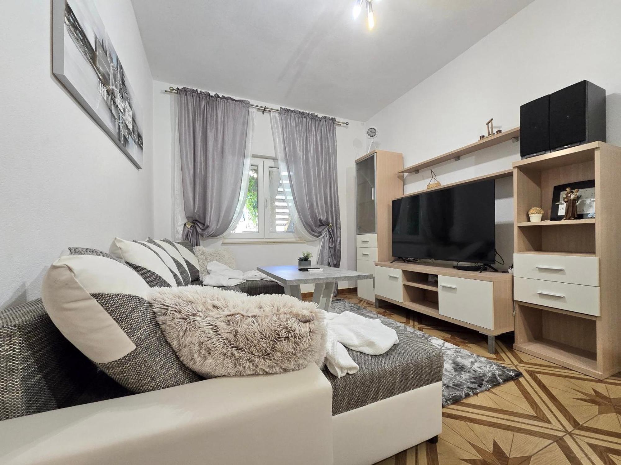 Elite Residence Flos Оребич Экстерьер фото