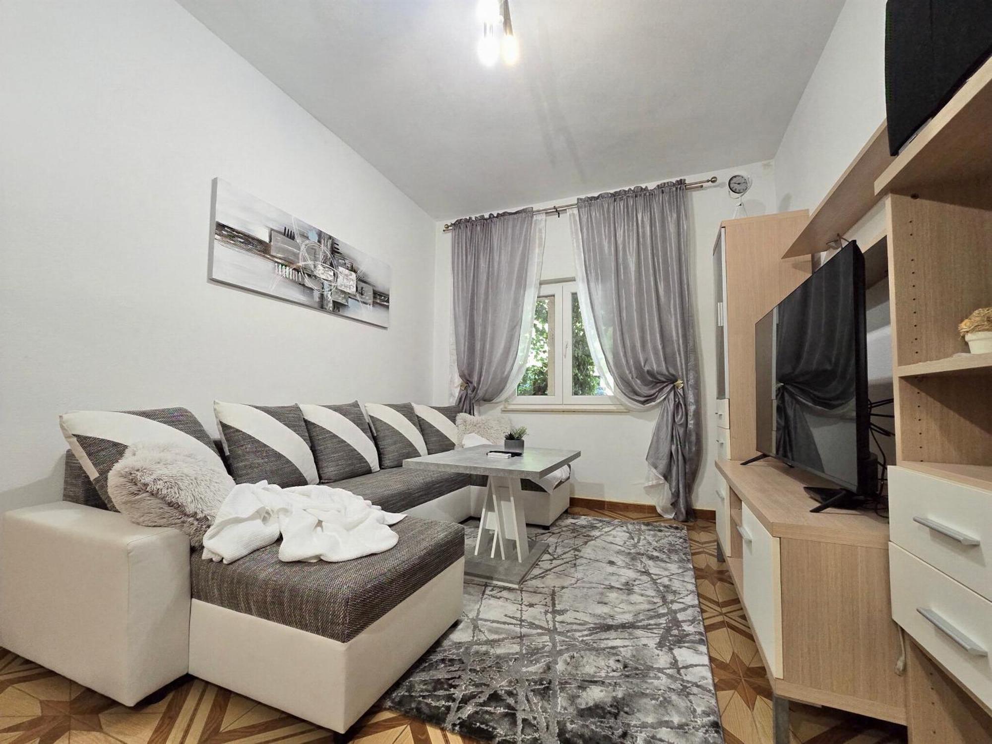 Elite Residence Flos Оребич Экстерьер фото